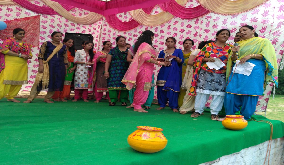 Photo Gallery Developed By Sanjivani Solutions