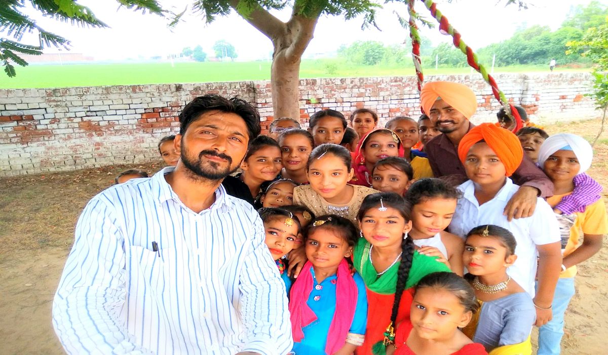 Photo Gallery Developed By Sanjivani Solutions