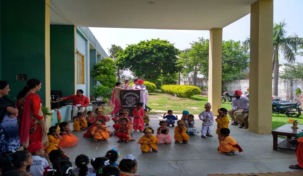 Photo Gallery Developed By Sanjivani Solutions