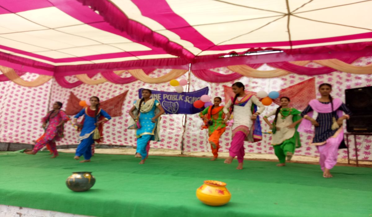 Photo Gallery Developed By Sanjivani Solutions