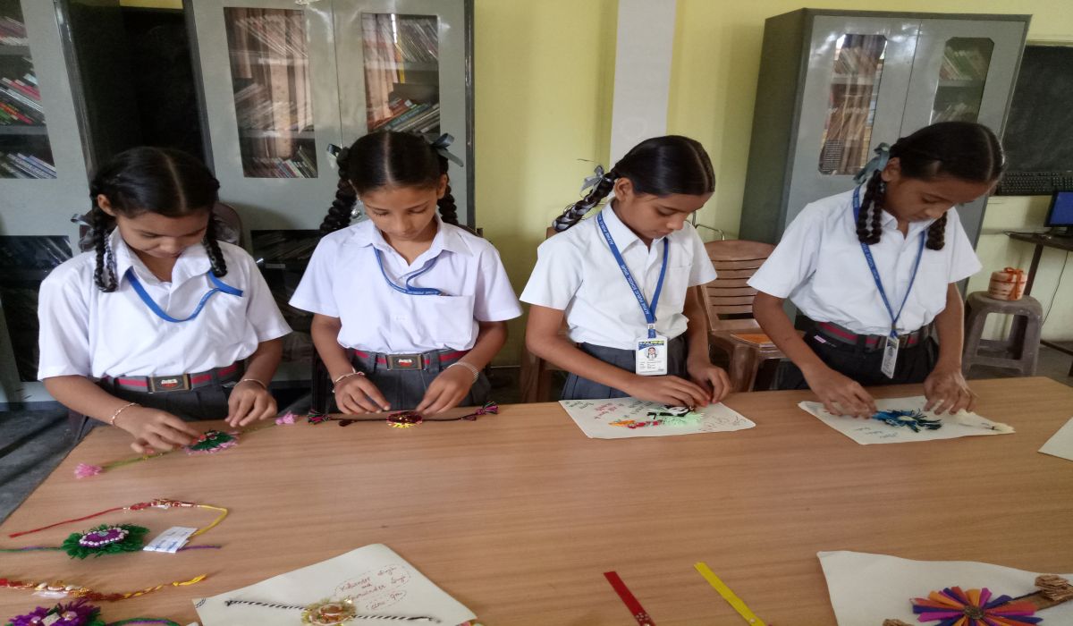 Photo Gallery Developed By Sanjivani Solutions