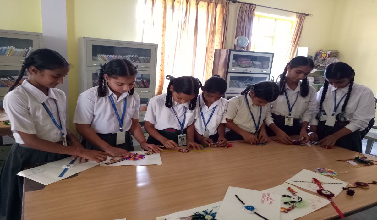 Photo Gallery Developed By Sanjivani Solutions