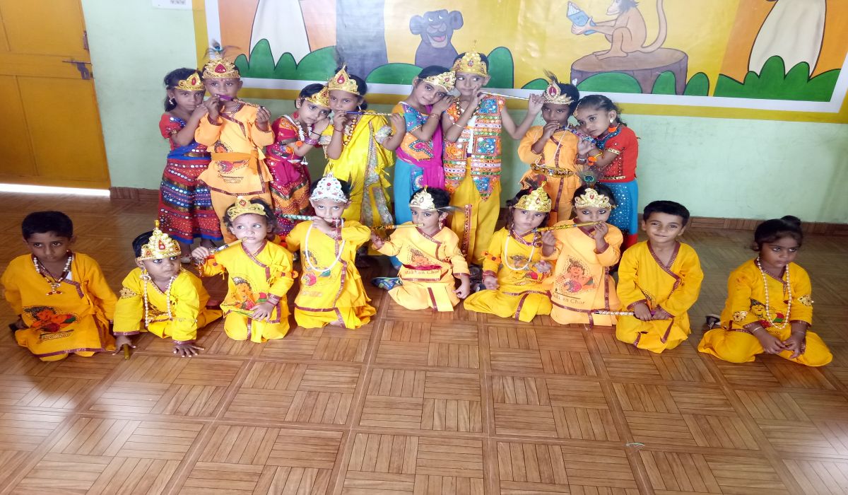 Photo Gallery Developed By Sanjivani Solutions