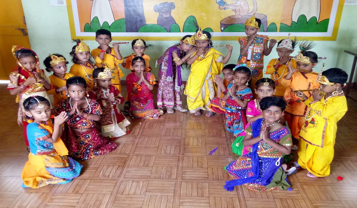 Photo Gallery Developed By Sanjivani Solutions